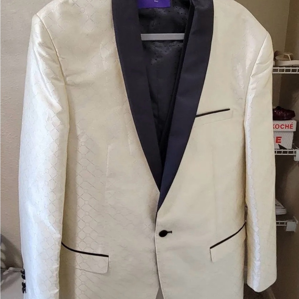 Statement Italy Men’s 3 piece Tuxedo-modern opulence series